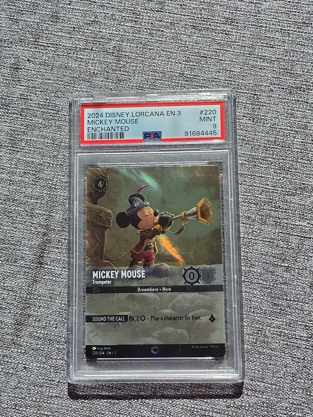 Disney Mickey Mouse Trading Card - Enchanted (Gold/Black)